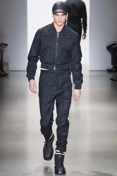 Look 39